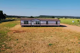 11 Kenzi Dr, Mineral Wells, TX 76067 - Photo 2