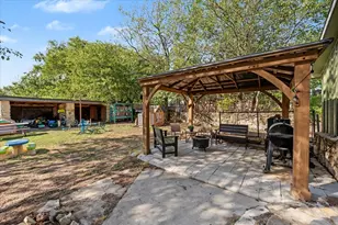 809 W Bridge St, Weatherford, TX 76086 - Photo 26