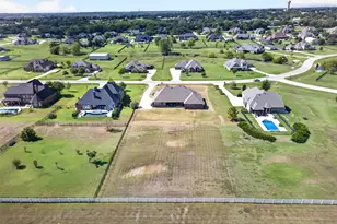 225 Diamond Rose Dr, Burleson, TX 76028 - Photo 10