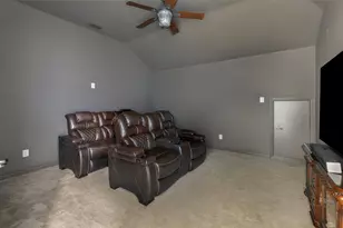 1374 Sandhurst Dr, Roanoke, TX 76262 - Photo 28