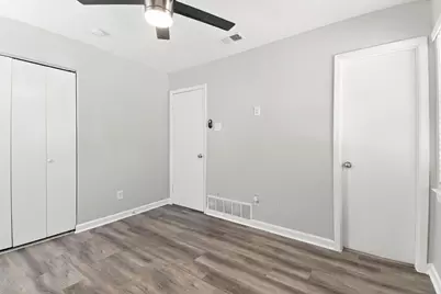 2420 Bamboo Street, Mesquite, TX 75150 - Photo 8