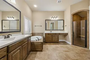 419 San Marcos Dr, Irving, TX 75039 - Photo 18