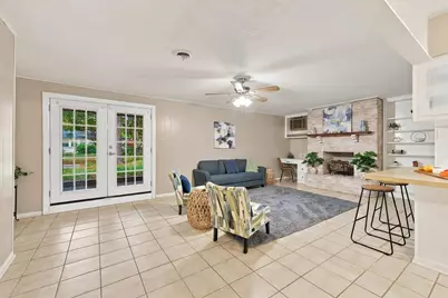 1111 Elmwood Street, Gainesville, TX 76240 - Photo 4
