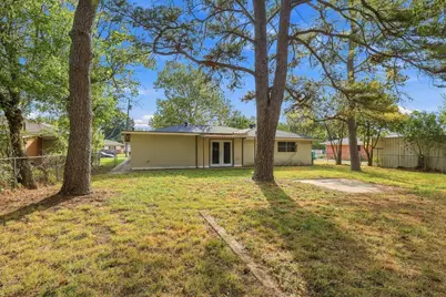 1111 Elmwood Street, Gainesville, TX 76240 - Photo 34