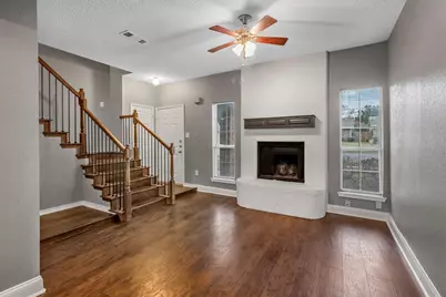800 Custer Street, Arlington, TX 76014 - Photo 2