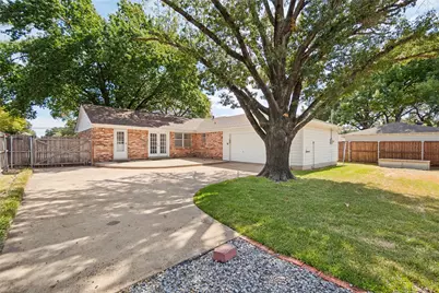 9941 Chippendale Drive, Dallas, TX 75238 - Photo 18