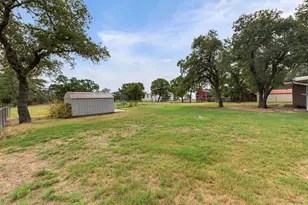 214 De La Cruz St, Weatherford, TX 76085 - Photo 30