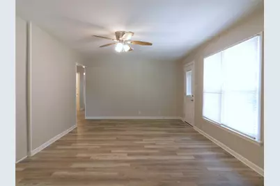 819 Thomas Street, Denton, TX 76201 - Photo 8