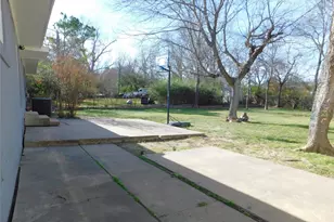819 Thomas St, Denton, TX 76201 - Photo 26