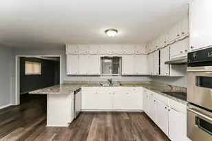 5505 Wonder Dr, Fort Worth, TX 76133 - Photo 4