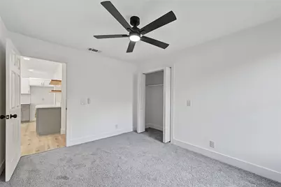 940 E Tucker Street, Fort Worth, TX 76104 - Photo 10