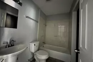 2020 Nomas St, Dallas, TX 75212 - Photo 10