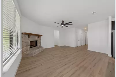 401 Barnfield Road, Cleburne, TX 76033 - Photo 8