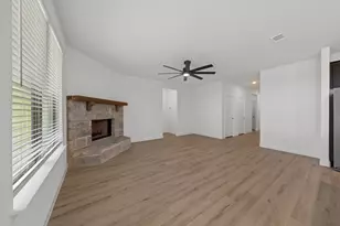 401 Barnfield Rd, Cleburne, TX 76033 - Photo 8