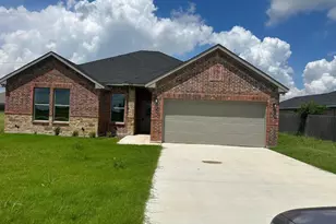 905 Harbor Point Rd, Gun Barrel City, TX 75156 - Photo 1