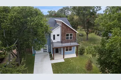810 Euclid Street, Cleburne, TX 76033 - Photo 2