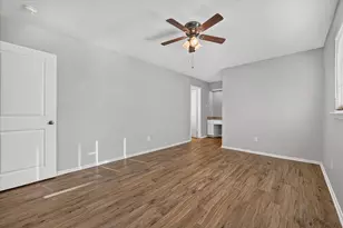 7012 Lincolnshire Ln, North Richland Hills, TX 76182 - Photo 16