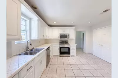 404 Vincent Street, Cedar Hill, TX 75104 - Photo 6