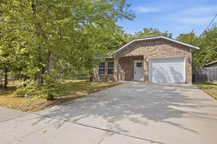 4104 Gordon St, Greenville, TX 75401 - Photo 1