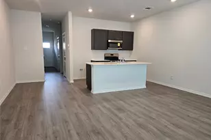 207 Tall Cedar Wy, Princeton, TX 75407 - Photo 2