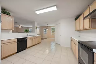 511 Travis Ranch Tr, Arlington, TX 76002 - Photo 14