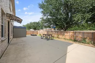 511 Travis Ranch Tr, Arlington, TX 76002 - Photo 38