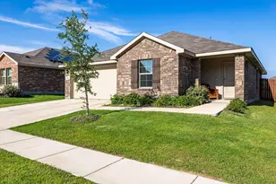 204 Asheville St, Azle, TX 76020 - Photo 2