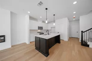 2129 Naples Dr, Rowlett, TX 75088 - Photo 2