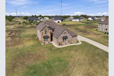 348 Magnolia Drive, Van Alstyne, TX 75495 - Photo 1