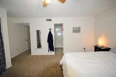 2235 Seville Court, Dalworthington Gardens, TX 76013 - Photo 20