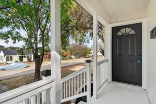 2913 Wesleyan Dr S, Fort Worth, TX 76105 - Photo 4