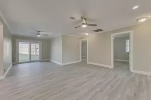 2009 Exeter Dr, Irving, TX 75062 - Photo 6