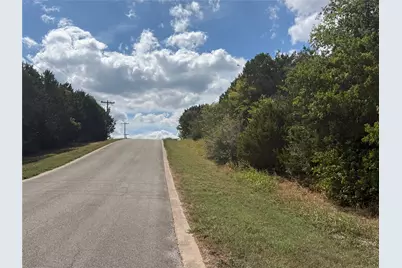 7032 Muirfield Drive, Cleburne, TX 76033 - Photo 2