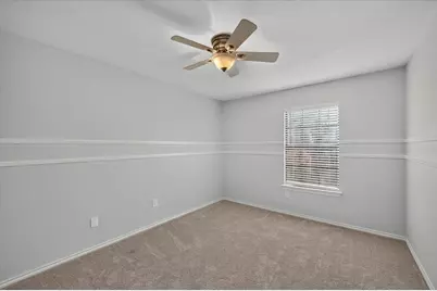 4301 Hudson Avenue, Grand Prairie, TX 75052 - Photo 2
