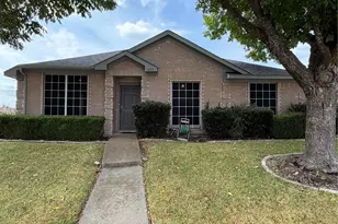 1013 Wentwood Dr, DeSoto, TX 75115 - Photo 1