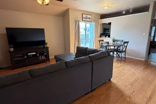 1013 Wentwood Dr, DeSoto, TX 75115 - Photo 4