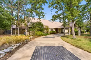 2717 Hartlee Ct, Denton, TX 76208 - Photo 2