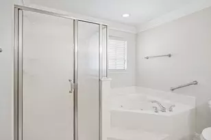 3848 W Pioneer Dr, Irving, TX 75061 - Photo 28