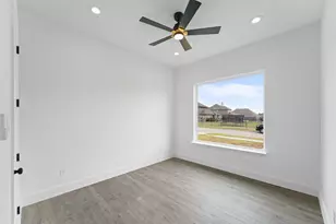 2903 Sunnyside Alley, Ennis, TX 75119 - Photo 36