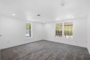 305 Miller St, Bowie, TX 76230 - Photo 20