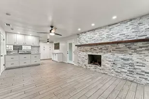 2100 Rockmoor Dr, Edgecliff Village, TX 76134 - Photo 2