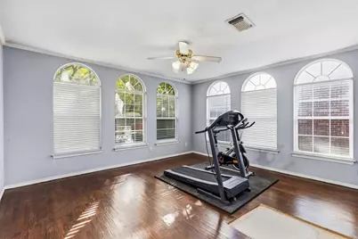 800 Crest Ridge Drive, Irving, TX 75061 - Photo 30