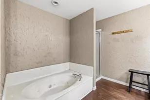 800 Crest Ridge Dr, Irving, TX 75061 - Photo 14