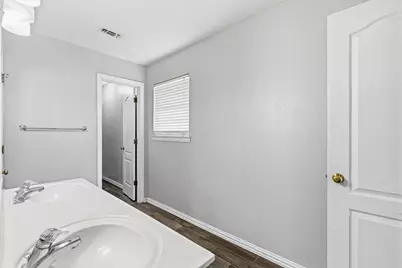 800 Crest Ridge Drive, Irving, TX 75061 - Photo 20
