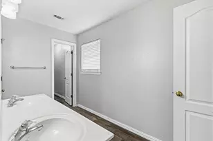800 Crest Ridge Dr, Irving, TX 75061 - Photo 20
