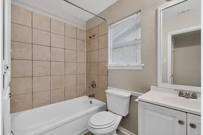 9839 Glengreen Drive, Dallas, TX 75217 - Photo 18