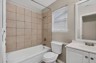 9839 Glengreen Dr, Dallas, TX 75217 - Photo 18