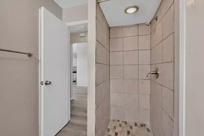 9839 Glengreen Drive, Dallas, TX 75217 - Photo 26