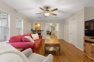 8919 Redondo Dr, Dallas, TX 75218 - Photo 22
