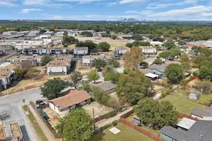 6224 Highland Hills Dr, Dallas, TX 75241 - Photo 32
